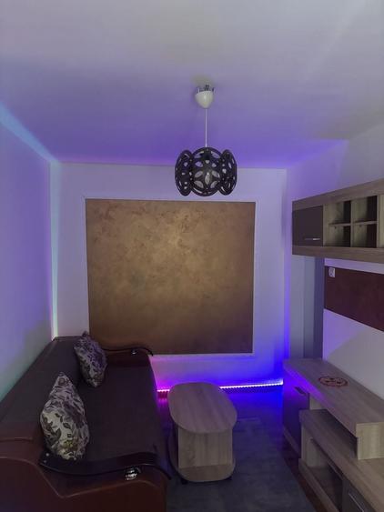 VAND APARTAMENT 3 camere zona Cora - 2