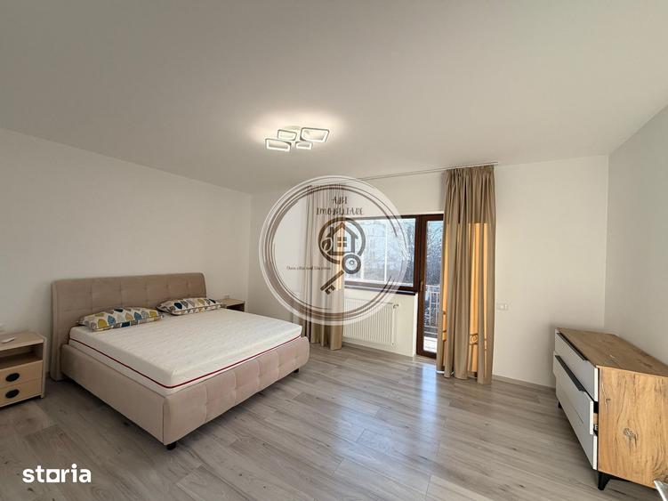 Casă cu 4 camere cu Teren 200 Mp în Tractorul