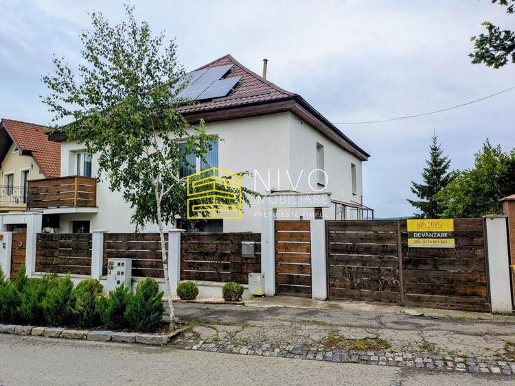 Casă individuală cu 4 camere cu Canalizare în Platou