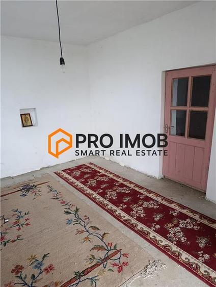 Teren intravilan de 3642 mp, în Clondiru de Sus