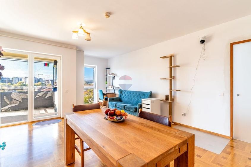 Apartament cu 2 camere semidecomandat, mobilat în Iris