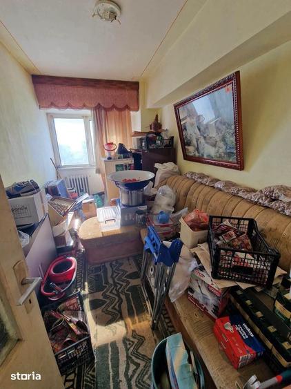 De vanzare apartament cu 4 camere, ultracentral, pret 75.000 euro - 2