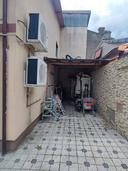 Casă cu 4 camere cu Teren 338 Mp în Colentina