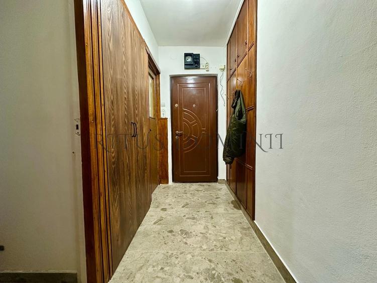 Apartament cu 2 camere semidecomandat, mobilat în Rogerius