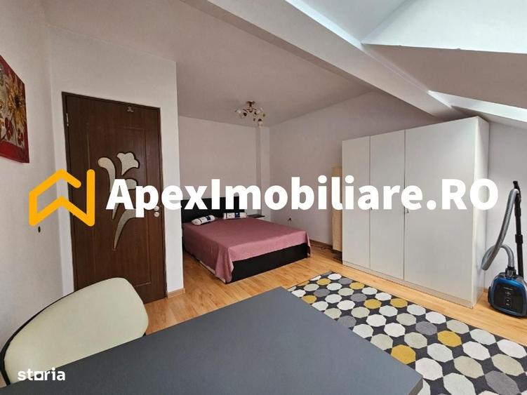 Apartament cu 3 camere decomandat în Colentina