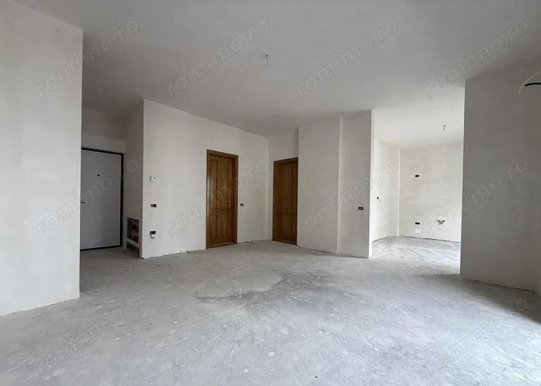 Apartament cu 2 camere semidecomandat în Sânmartin