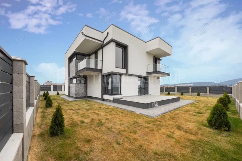 Casă cu Teren 519 Mp în Sânpetru