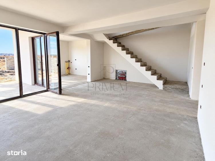 Casă cu 4 camere în Moșnița Nouă