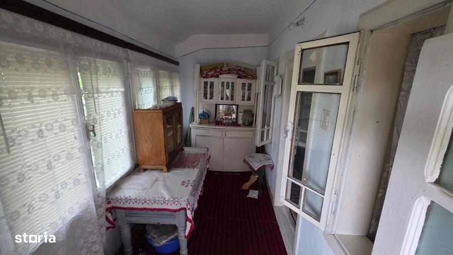 Casă cu 4 camere în Bonțești