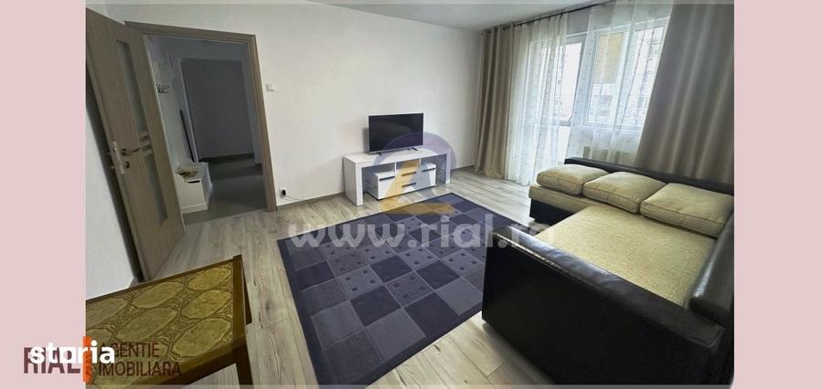 Apartament cu 3 camere semidecomandat în Central