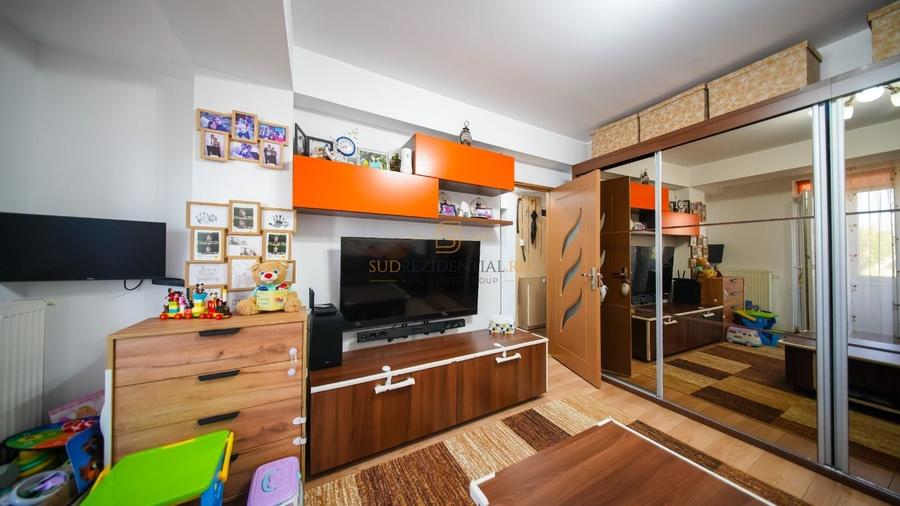 Apartament cu 2 camere, mobilat în Sud