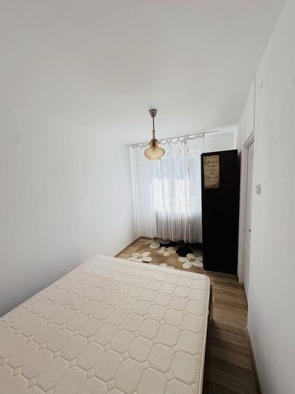 Apartament cu 2 camere semidecomandat în Sud