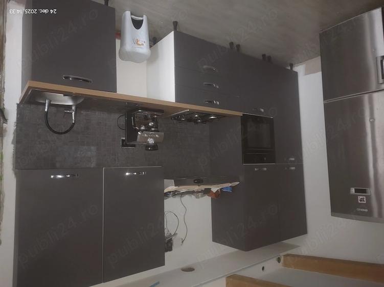 Casă cu 8 camere cu Teren 2800 Mp în Maciova
