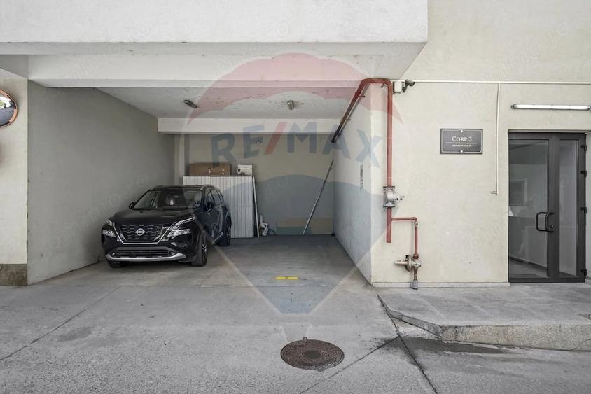 Apartament cu 2 camere semidecomandat în Centrul Civic