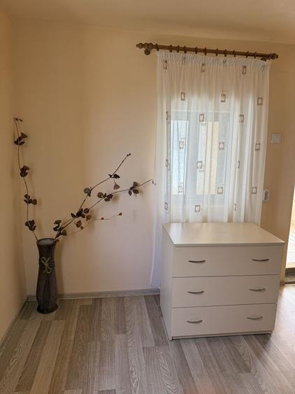 Casă cu 2 camere cu Teren 1090 Mp în Pielești