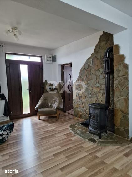 Casă cu 4 camere cu Teren 1200 Mp în Răzvad