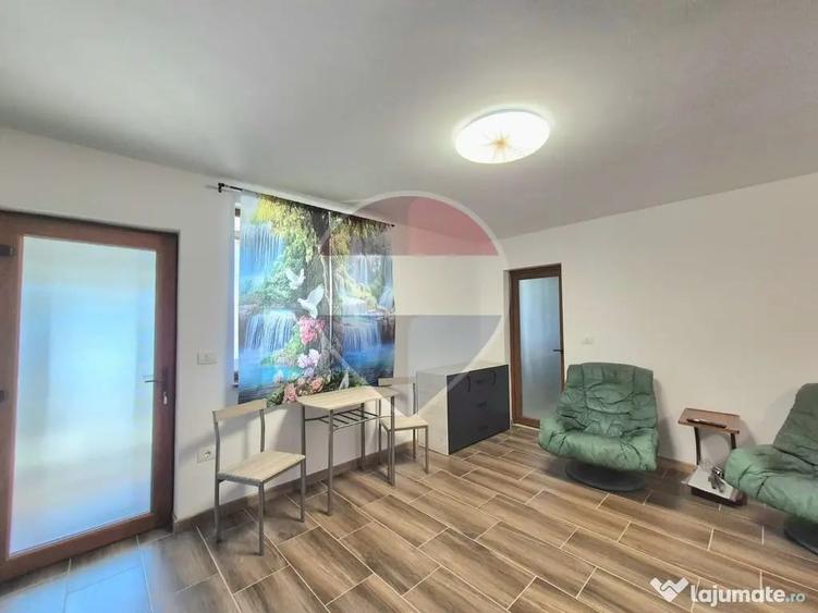 Apartament cu 2 camere semidecomandat în Bujac