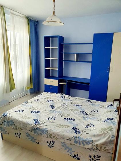 Apartament cu 3 camere semidecomandat în Gara