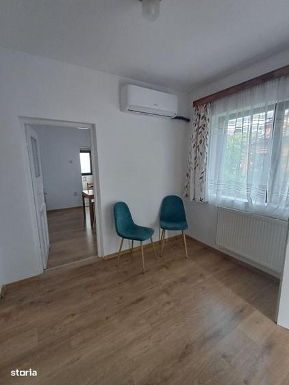 Casă cu 3 camere în Dămăroaia