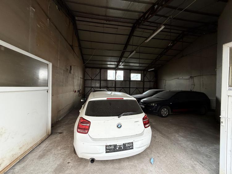 Spațiu industrial, de 750 mp, în Vest