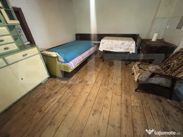 Casă cu 2 camere cu Teren 1400 Mp în Gâlgău