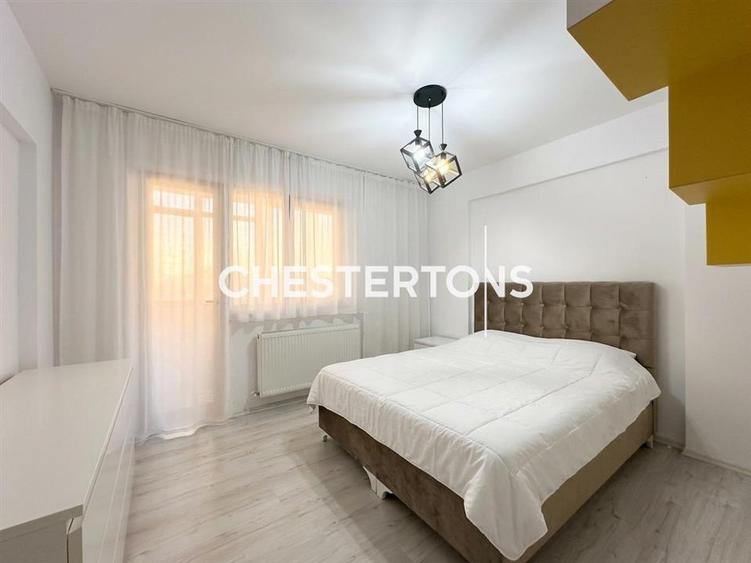 Apartament cu 3 camere decomandat, mobilat în Central