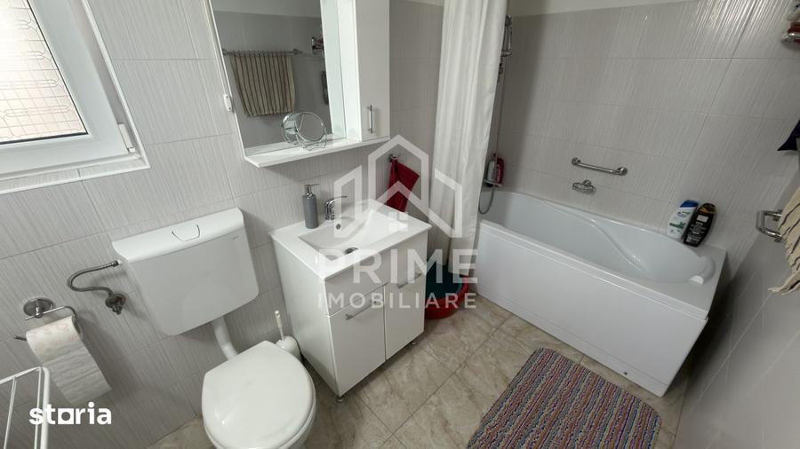 Casă cu 3 camere cu Teren 687 Mp în Teiu