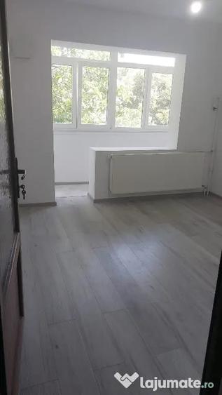 Garsonieră decomandată în Dristor