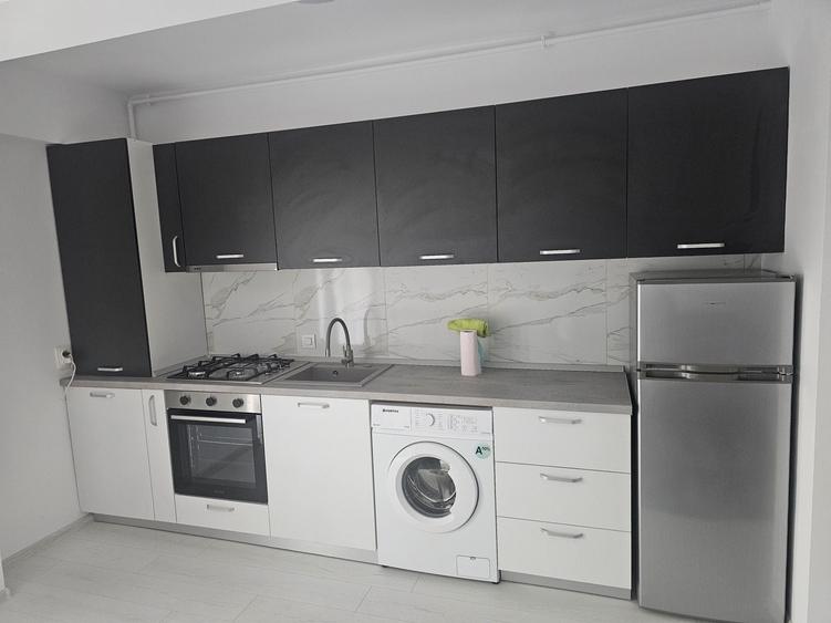 Apartament cu 2 camere semidecomandat în Central