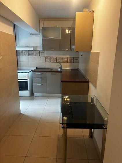 Apartament cu 2 camere, mobilat în Unirii