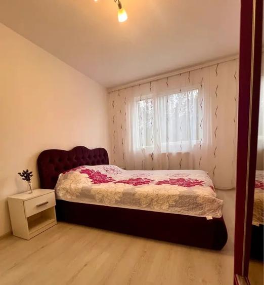 Apartament cu 3 camere semidecomandat în Astra