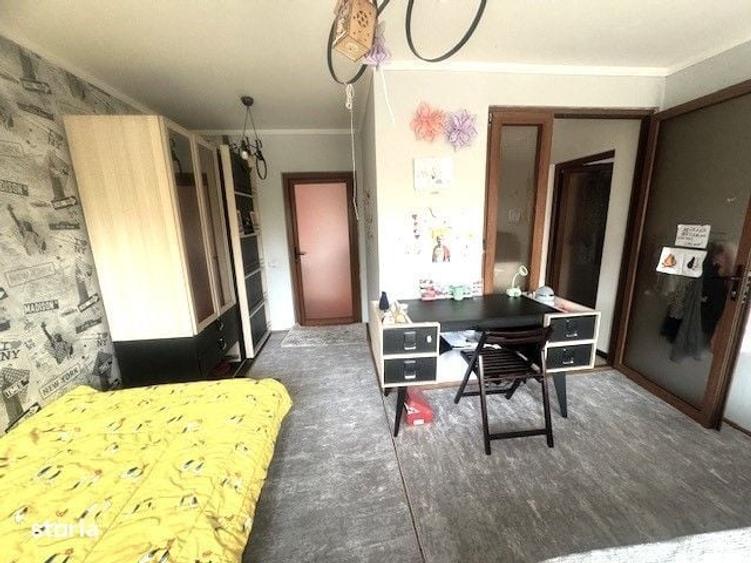 Casă cu 4 camere cu Teren 382 Mp în Central