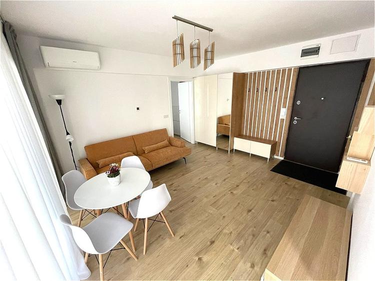 Apartament cu 2 camere semidecomandat, mobilat în Floreasca