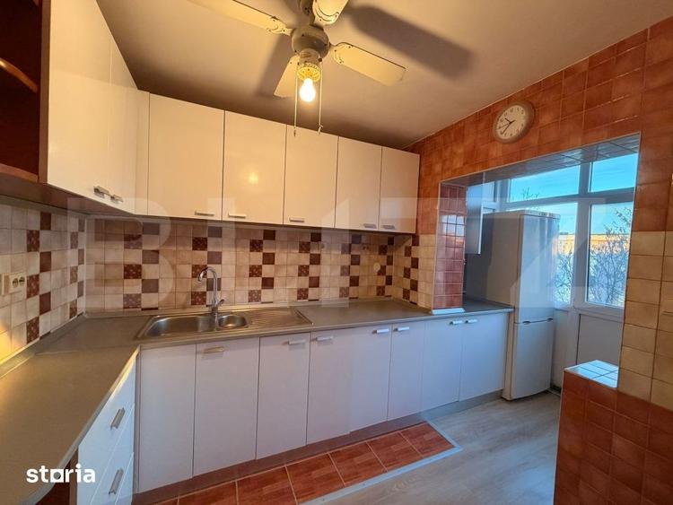 Apartament cu 3 camere decomandat în 1 Mai