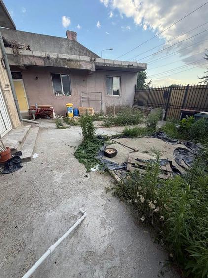Casă cu 4 camere cu Canalizare în Stadion