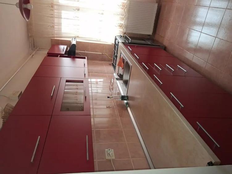 Apartament cu 2 camere decomandat în Florești