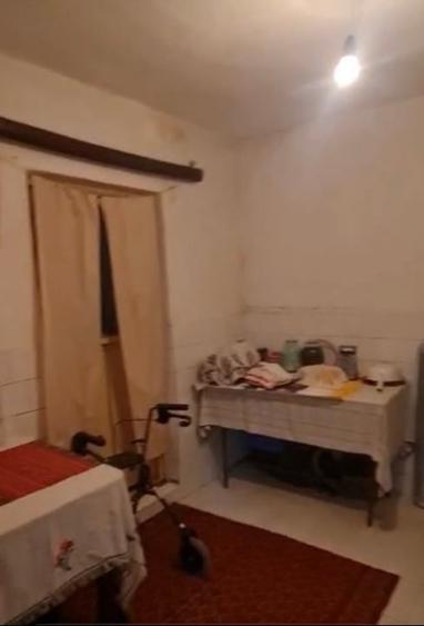 Casă individuală cu 3 camere cu Canalizare în Lascăr Catargiu