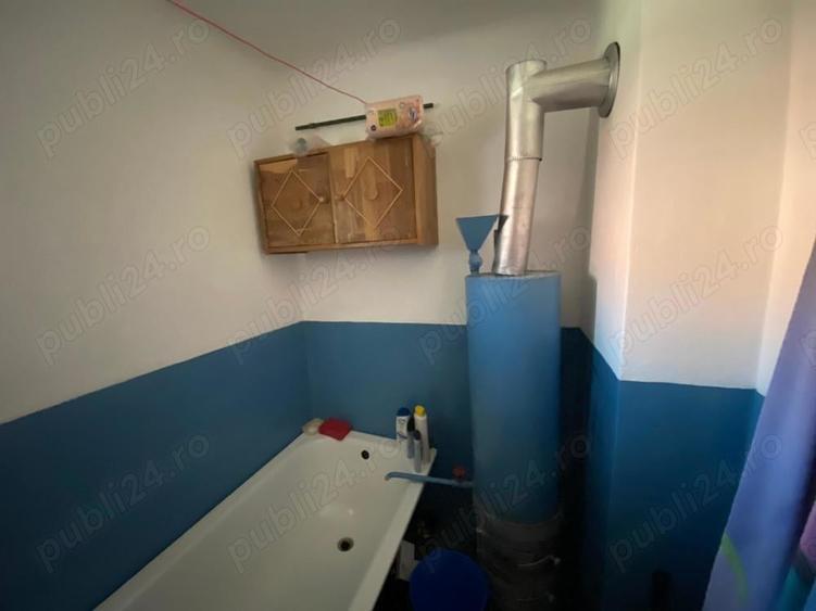 Casă cu 2 camere cu Teren 1875 Mp în Săcășeni
