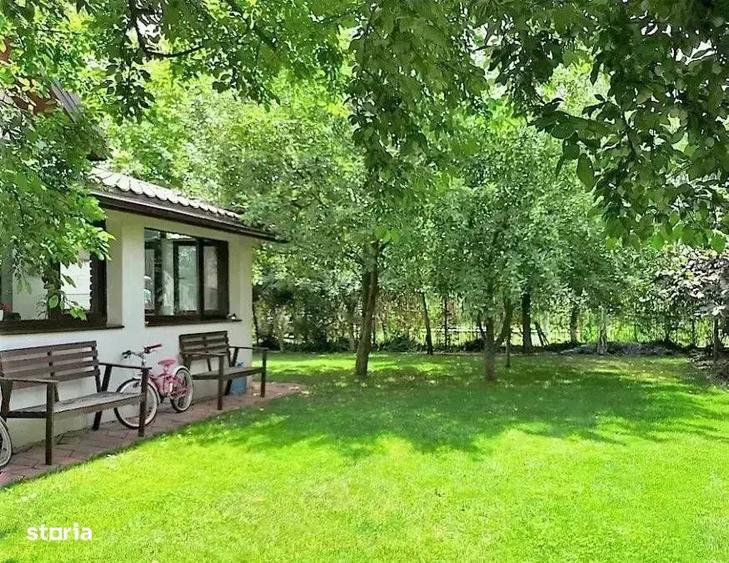 Casă cu 4 camere în Mogoșoaia