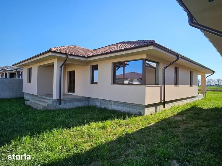 Casă cu 3 camere cu Teren 650 Mp în Burdea