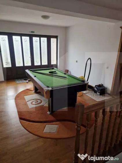 Casă cu 7 camere cu Teren 2252 Mp în Coșula