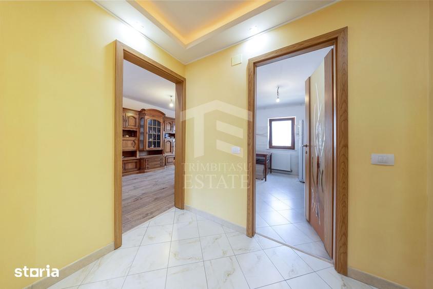 Apartament cu 3 camere decomandat în Electroprecizia