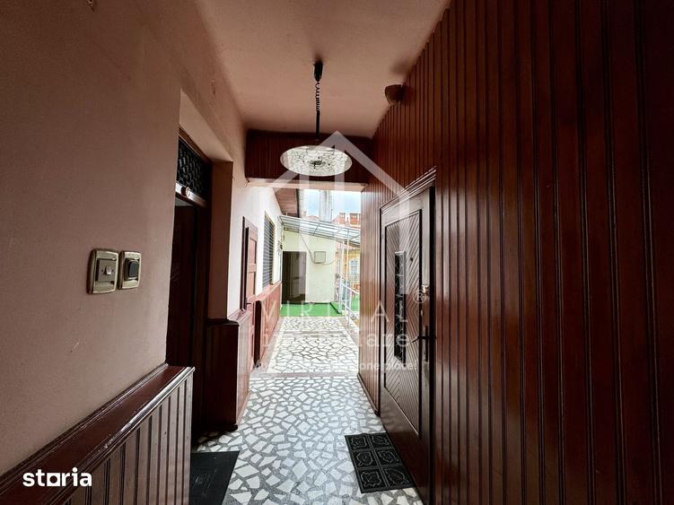 Apartament cu 4 camere în Central