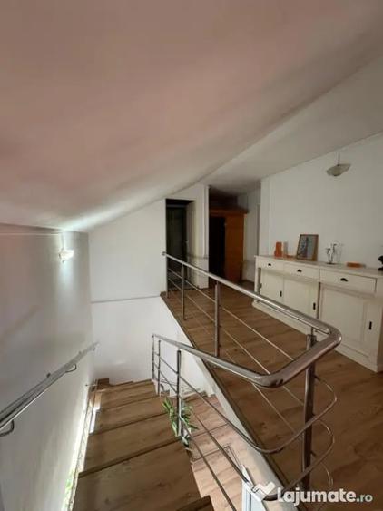Casă cu 5 camere cu Teren 1600 Mp în Săcălășeni