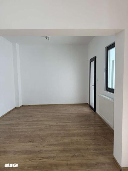 Spațiu comercial, de 180 mp, în Central