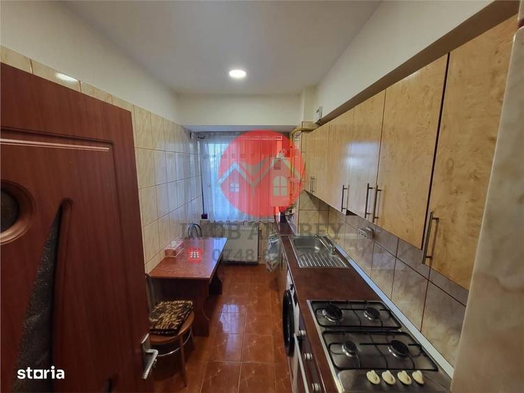 Apartament cu 2 camere semidecomandat în Central