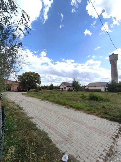 Teren intravilan de 30000 mp, în Călugăreni