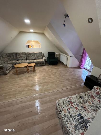 Casă cu 6 camere cu Teren 270 Mp în Central