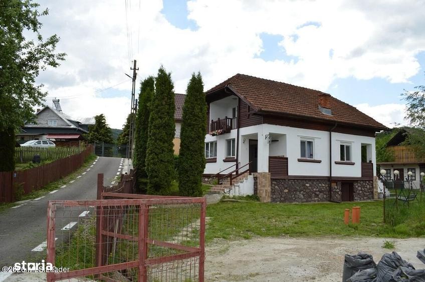 Casă cu 4 camere în Slatina