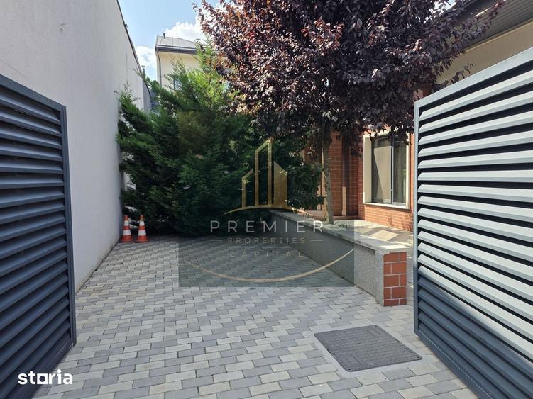 Casă individuală cu 5 camere cu Canalizare în 1 Mai